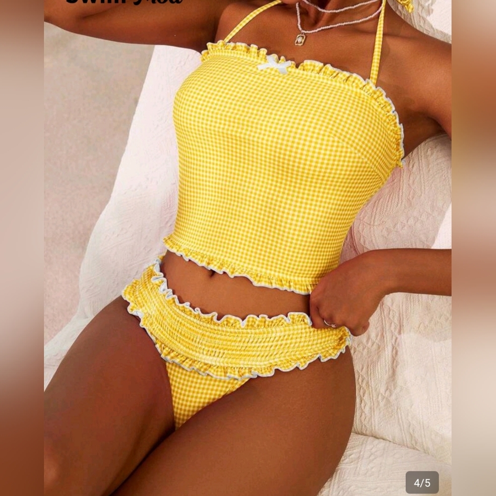 Yellow Ruffle Two-Piece Bikini Set - Picture 2 of 7